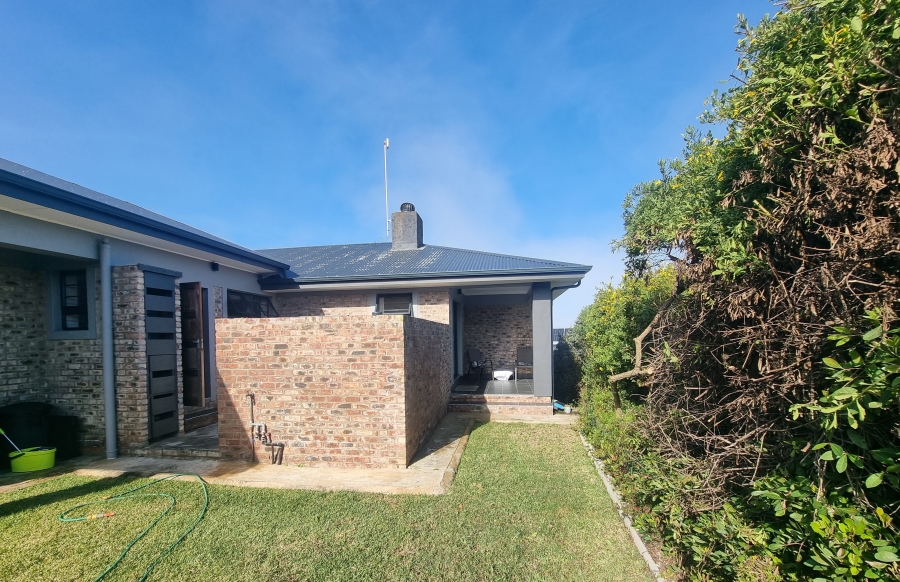 3 Bedroom Property for Sale in Dana Bay Western Cape